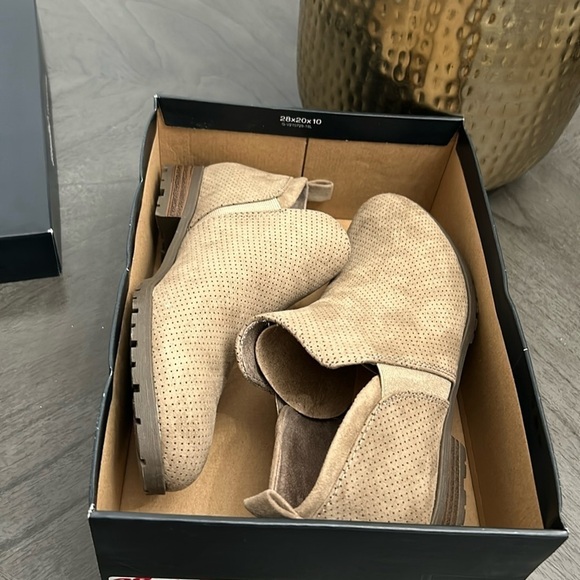 Women's Rollin Slip On Bootie - Picture 2 of 9